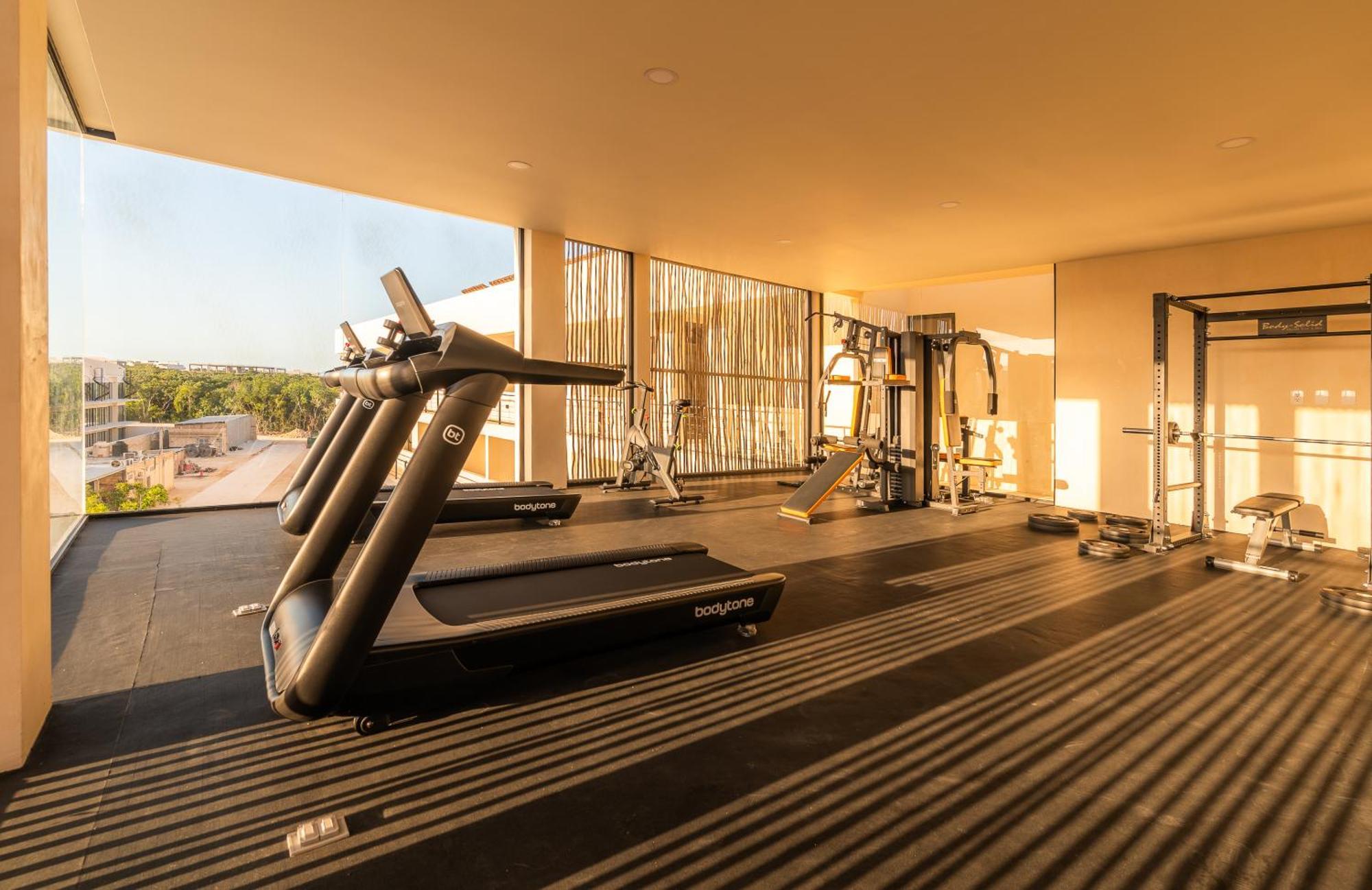Apartment 2br Jungle View W Private Pool Gym Fast Wifi